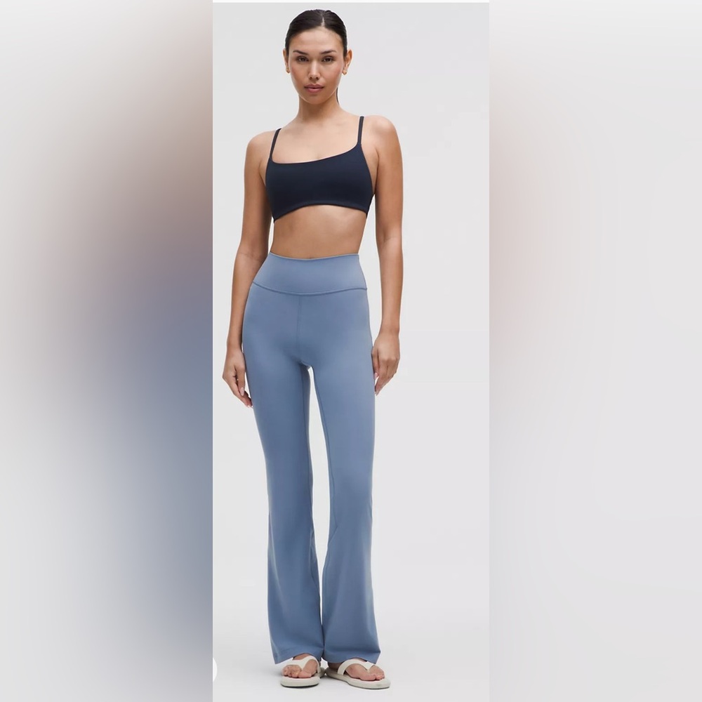 Lululemon Groove Nulu High-Rise Flared Pant Regular washed denim 14